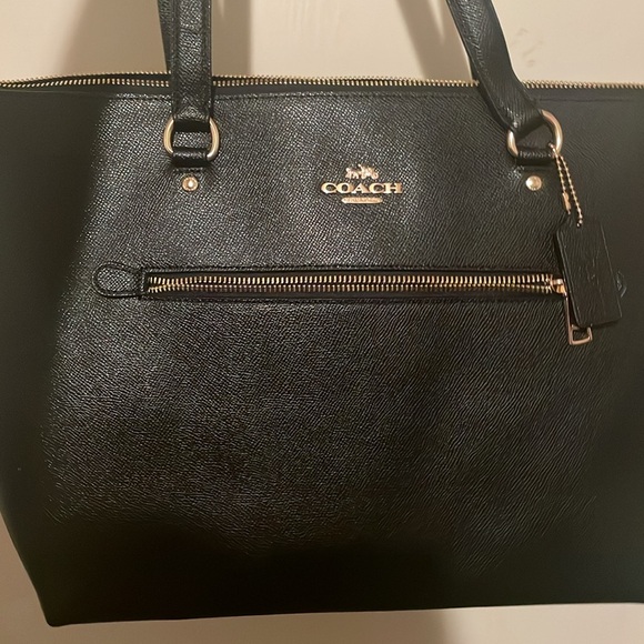 COACH Gallery Tote Bag - Picture 2 of 4